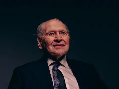 Ronald Wayne